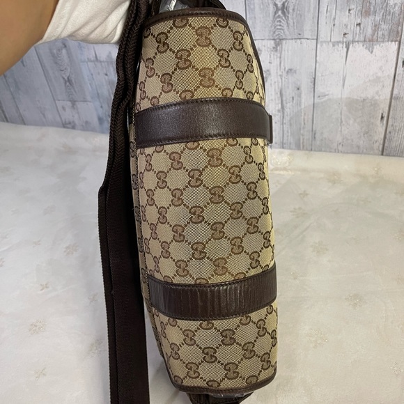 GUCCI canvass messenger bag - Picture 5 of 16